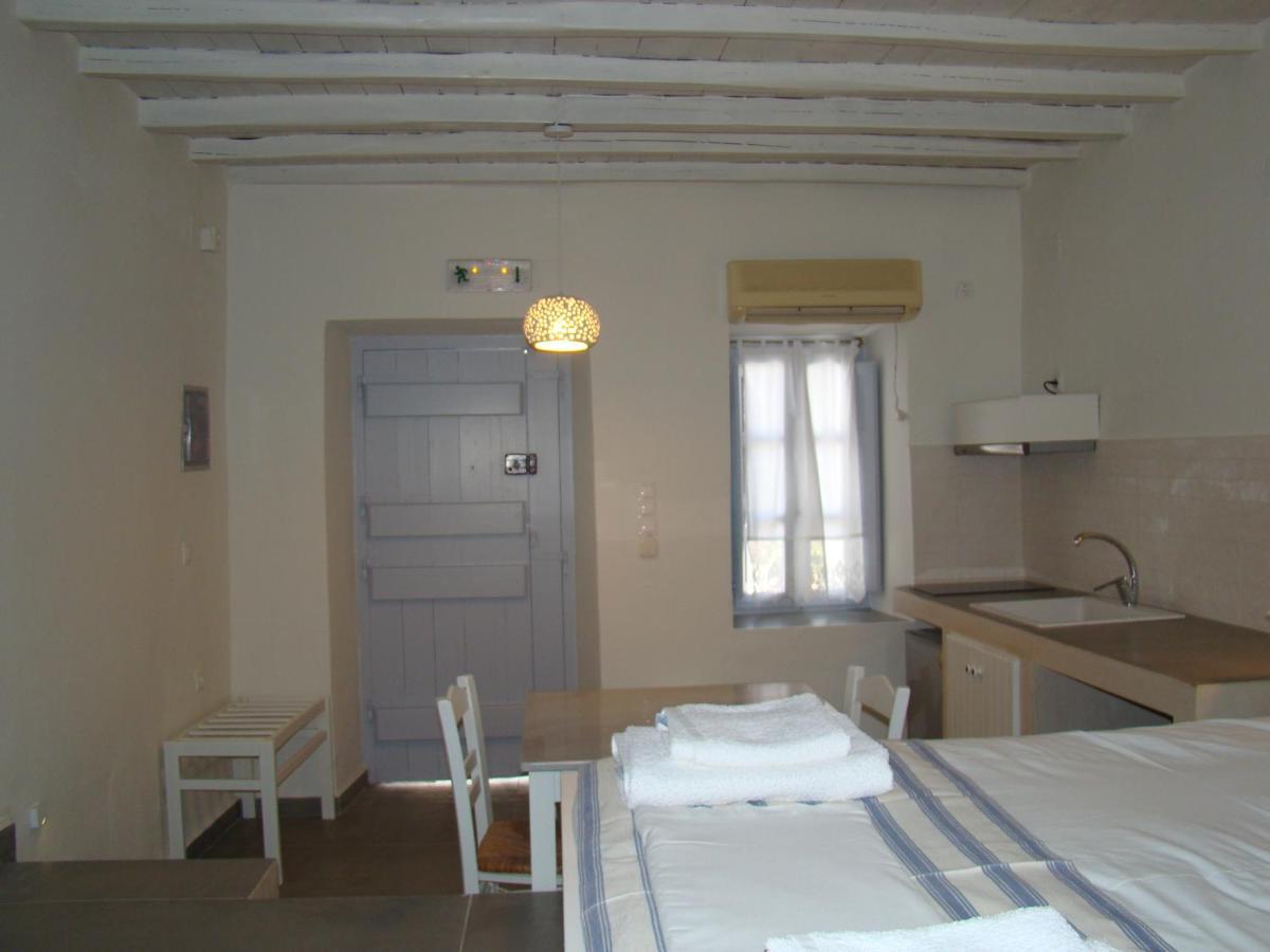 Efi'S Apartments Plaka  Экстерьер фото