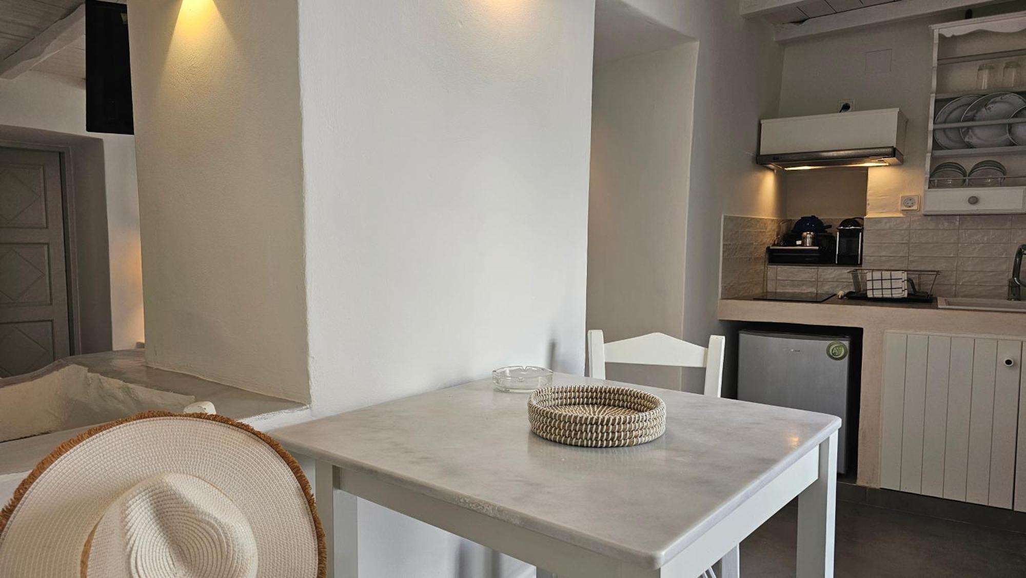 Efi'S Apartments Plaka  Экстерьер фото